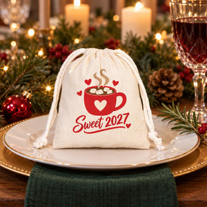 Christmas Treat Bags Bulk – Small Cotton Muslin Drawstring Gift Bags 4" × 5" (10 × 13 cm), Red, Green or Natural Cord, 9 Holiday & New Year 2027 Designs - Pamusan.com