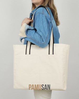 Zippered canvas tote bag 16" x 14" x 4" (40 x 35 x 10 cm) with front pockets and black woven handles - product video
